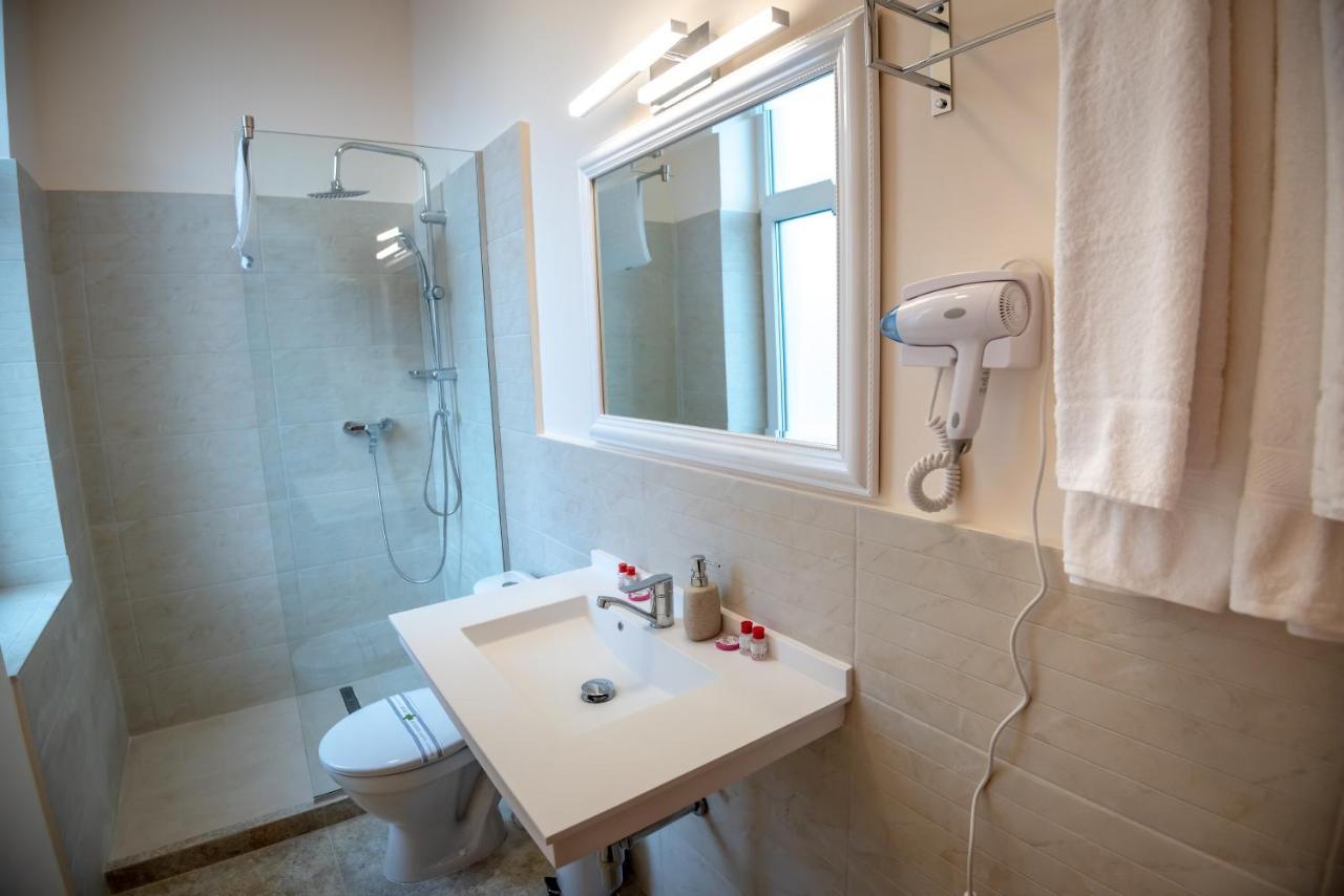 Ana Boutique Bed and Breakfast Άλμπα Ιούλια Εξωτερικό φωτογραφία