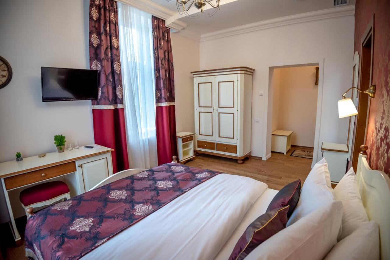 Ana Boutique Bed and Breakfast Άλμπα Ιούλια Εξωτερικό φωτογραφία