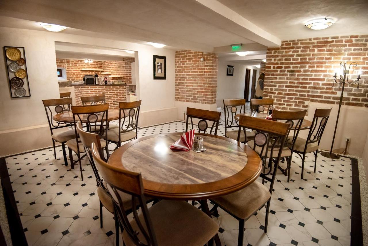 Ana Boutique Bed and Breakfast Άλμπα Ιούλια Εξωτερικό φωτογραφία
